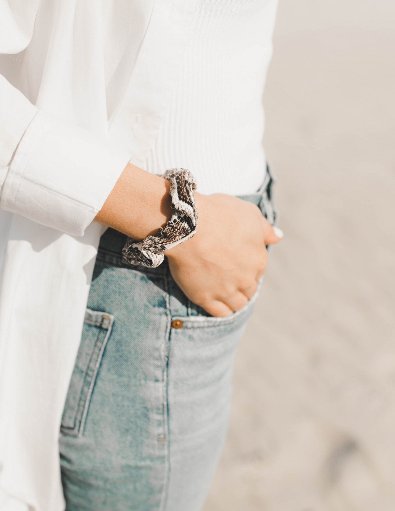 Luxe Snake Skin Thin
