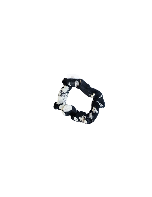 Noir Petals Thin
