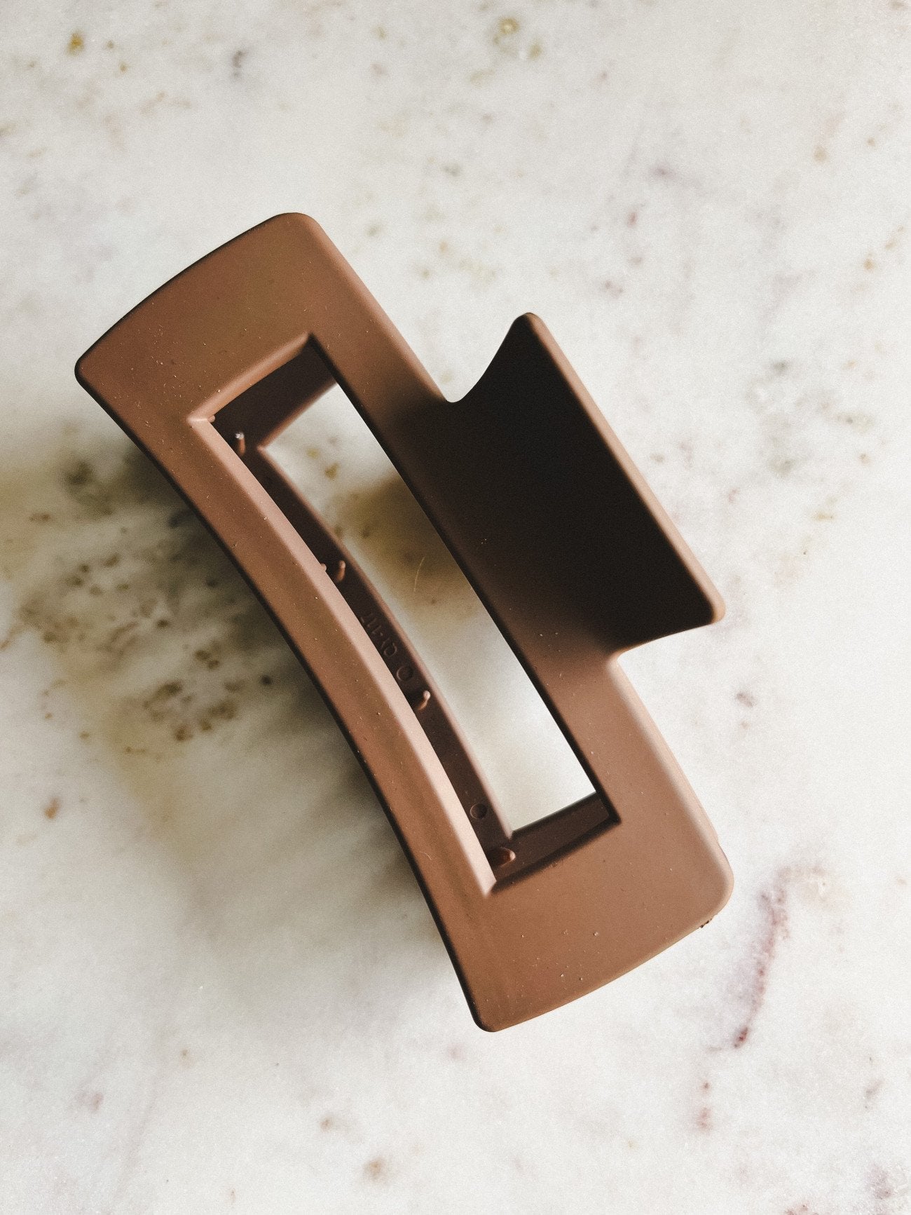 So Fetch Claw Clip Taupe- Oversized