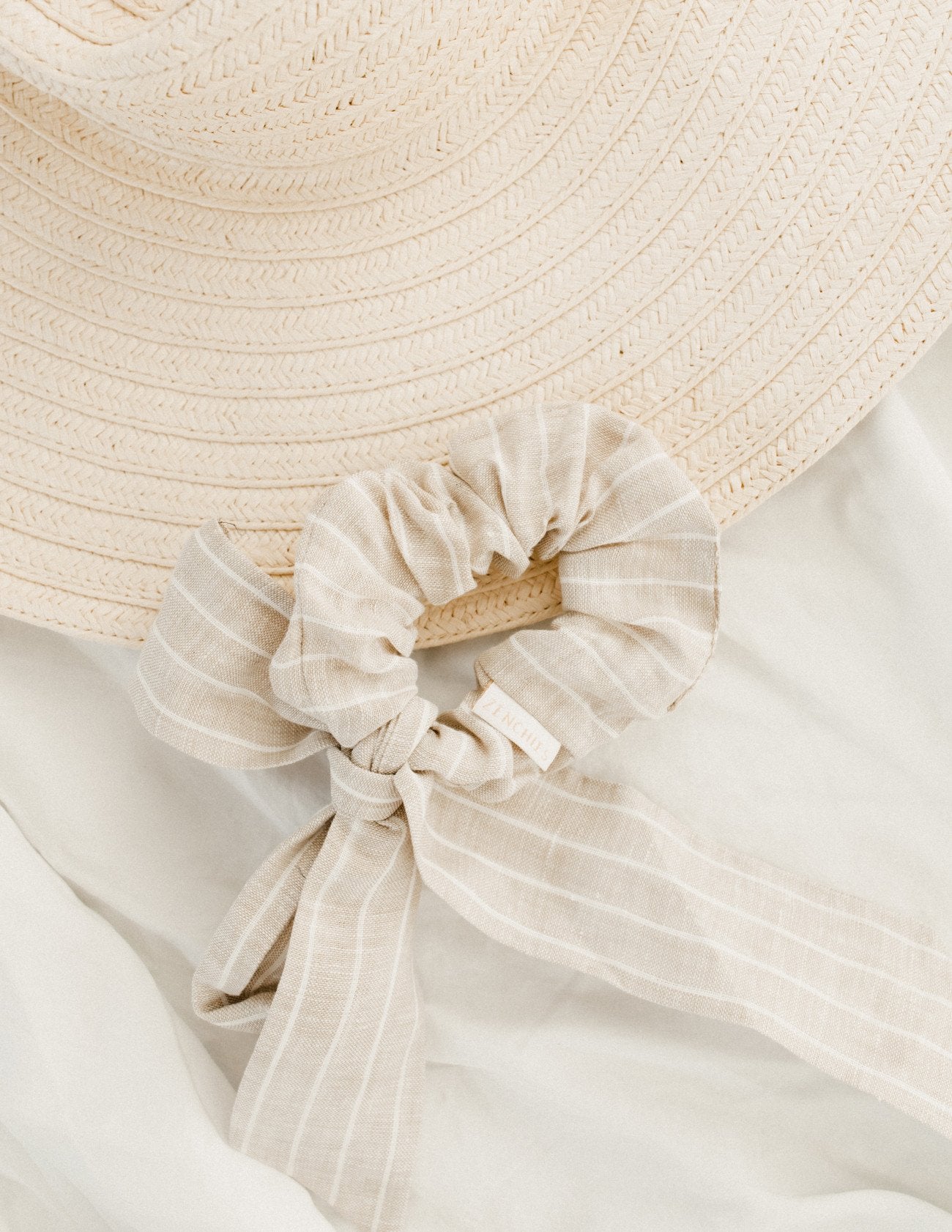 Tuscany Linens Scrunchie & Bow Set